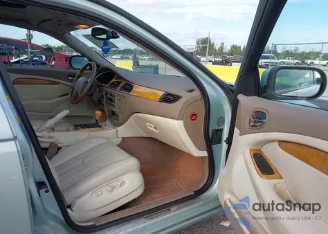 2001 Jaguar S-Type 3.0L V6 from USA, damaged, VIN SAJDA01N71FM00310